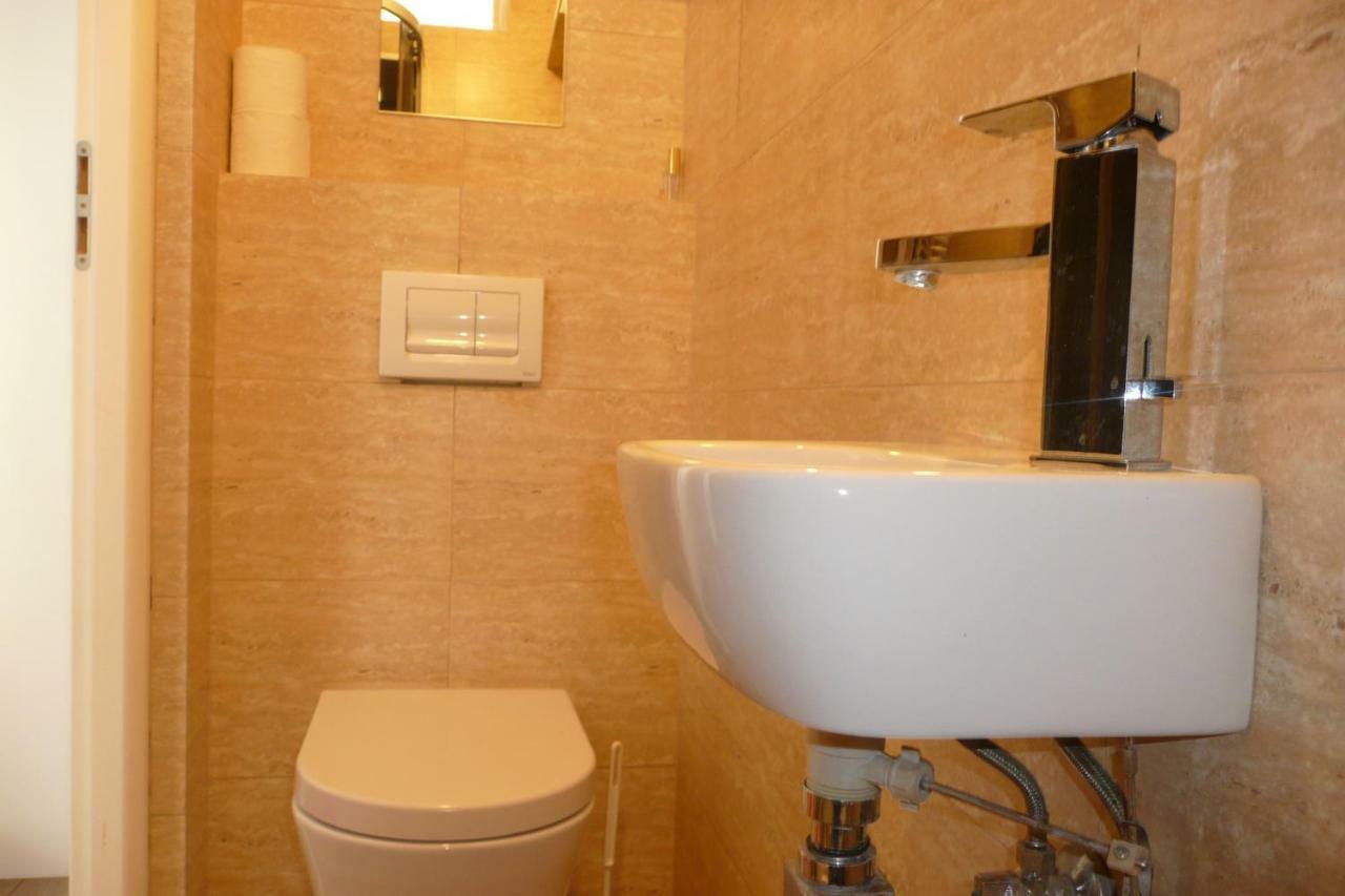 Sunny Wisla River Apartment ワルシャワ エクステリア 写真