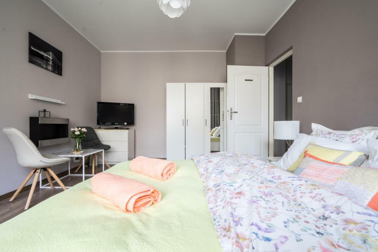 Sunny Wisla River Apartment ワルシャワ エクステリア 写真